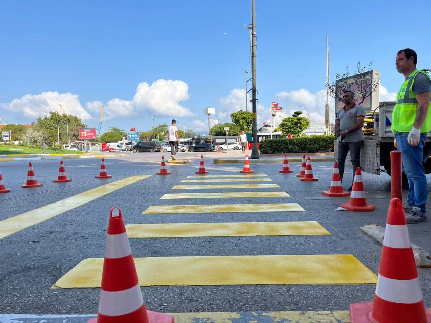 BANDIRMA BELEDİYESİ’NDEN GÖRÜNÜR GEÇİT, GÜVENLİ ADIM!