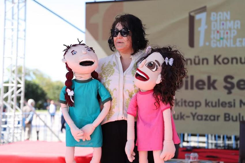 EDEBİYATIN VE MÜZİĞİN BÜYÜSÜ BANDIRMA’DA HAYAT BULDU