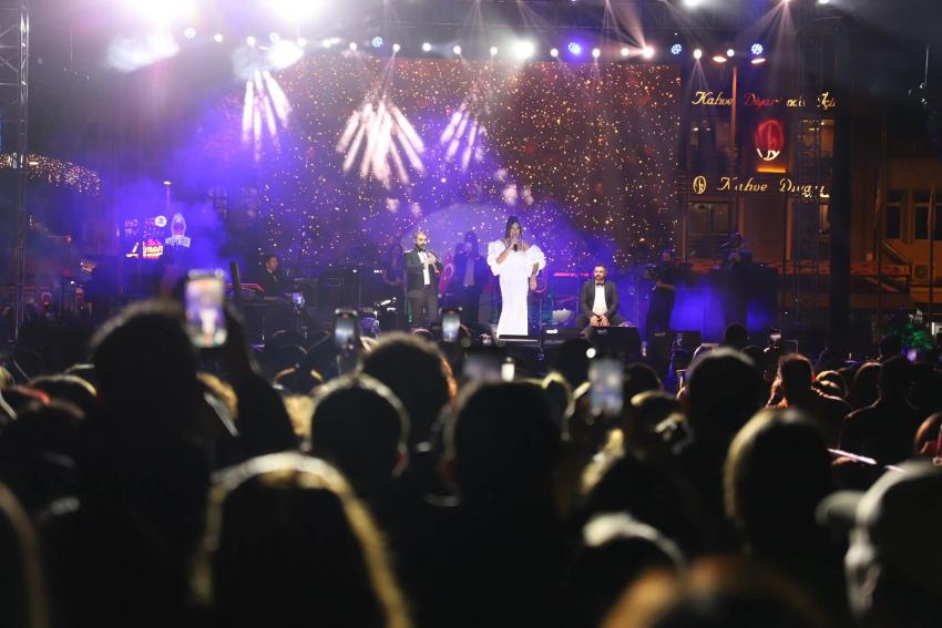 Bandırma’da Cumhuriyet Coşkusu: Işın Karaca Sahne Aldı