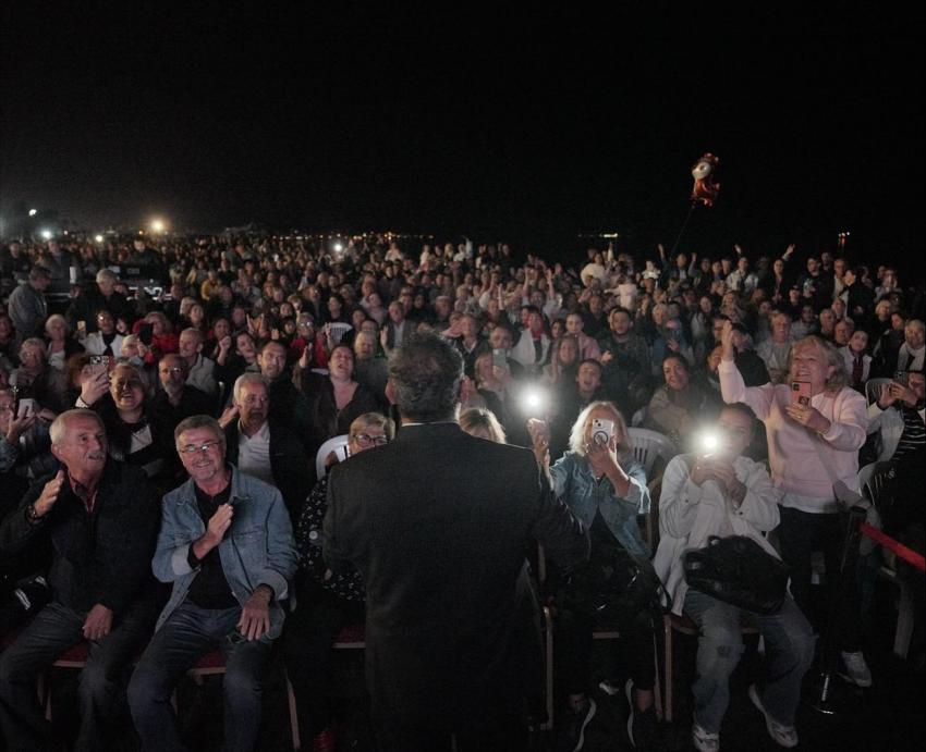20. Ayvalık Uluslararası Zeytin Hasat ve Turizm Festivali’nde müzik dolu gece...
