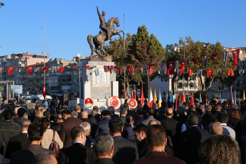 ULU ÖNDER MUSTAFA KEMAL ATATÜRK 84. YILINDA EDREMIT’TE ANILDI
