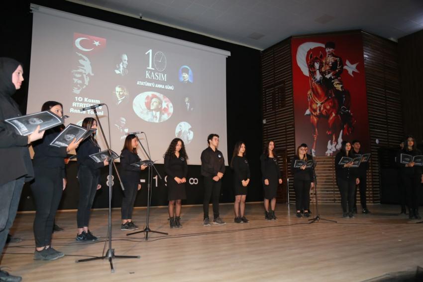 ULU ÖNDER MUSTAFA KEMAL ATATÜRK 84. YILINDA EDREMIT’TE ANILDI