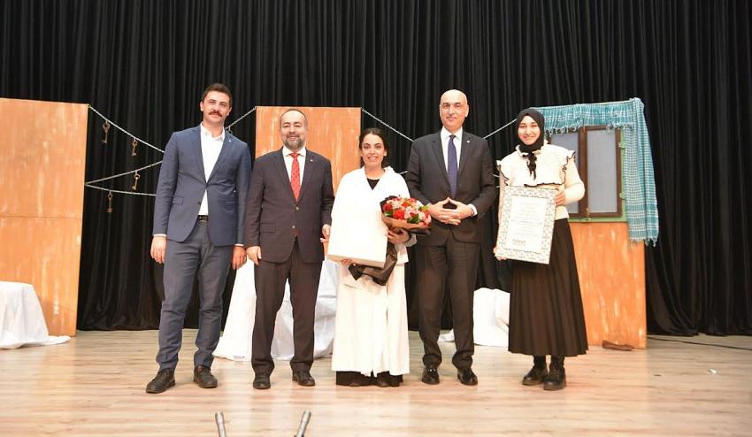 ‘FILISTIN HAKKINDA KONUŞMALIYIZ’ BALIKESIR’DE SAHNELENDI