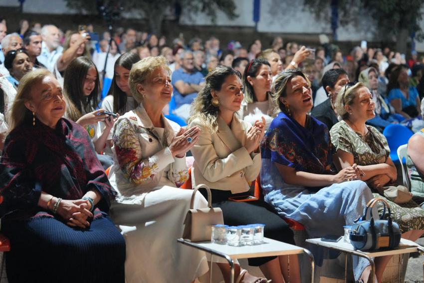 “DÜŞTEN DÜŞÜNCEYE ZAMANSIZ KADINLAR” GÖSTERİMİ  BURHANİYE’DE GERÇEKLEŞTİRİLDİ