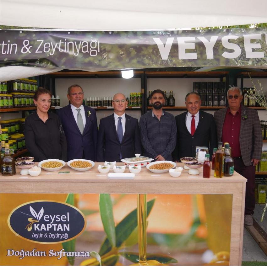 Ayvalık’ta Zeytin ve Zeytinyağı Büyük Festival Pazarı Açıldı.