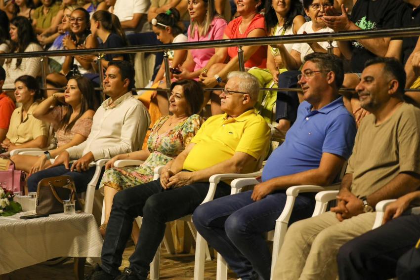 BURHANİYE’DE FESTİVAL RÜZGAR GİBİ GEÇTİ