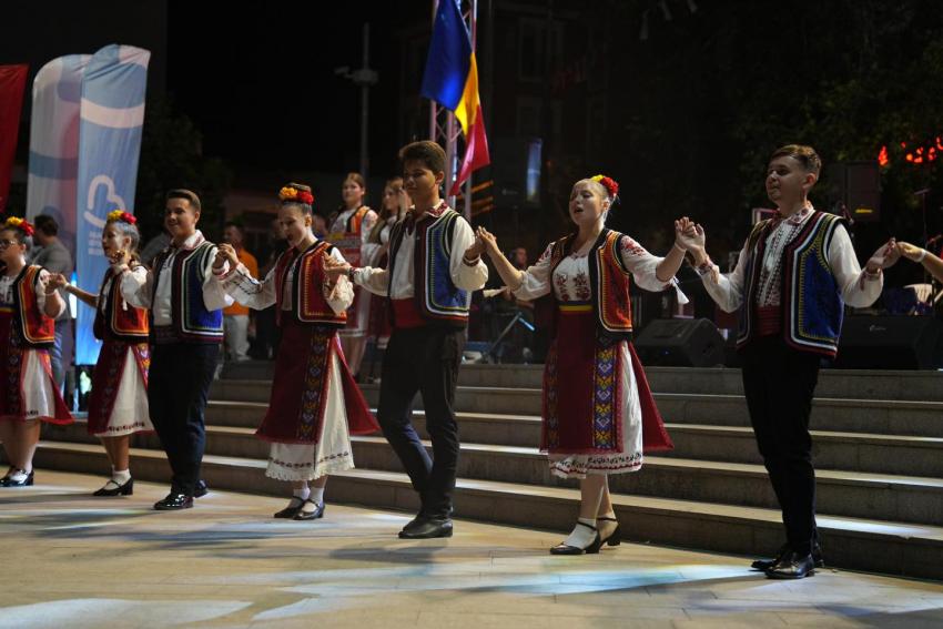 BURHANİYE'DE KURTULUŞ COŞKUSU