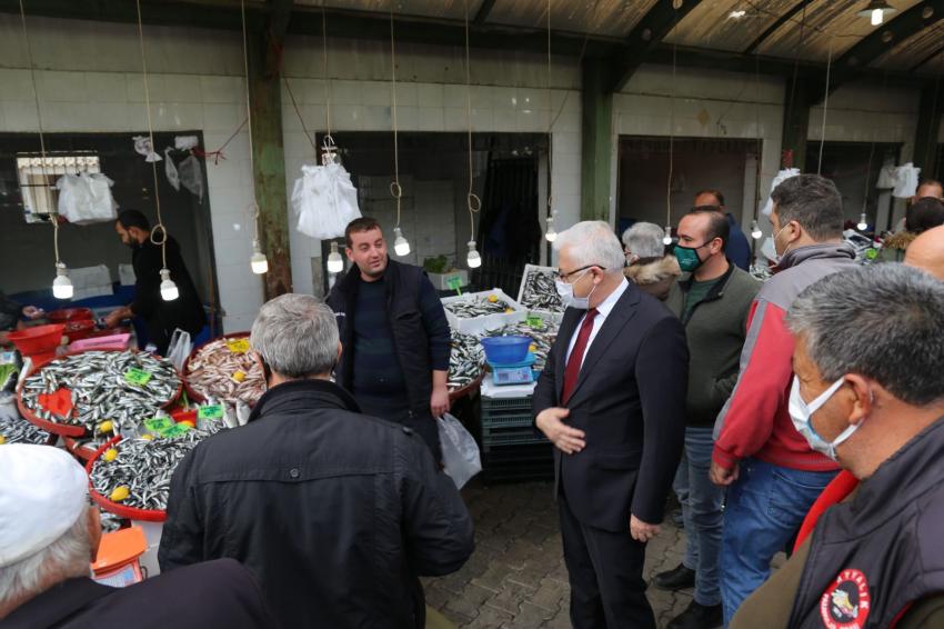 “DEVECİLER’DEN PAZAR ESNAFINA ZİYARET”