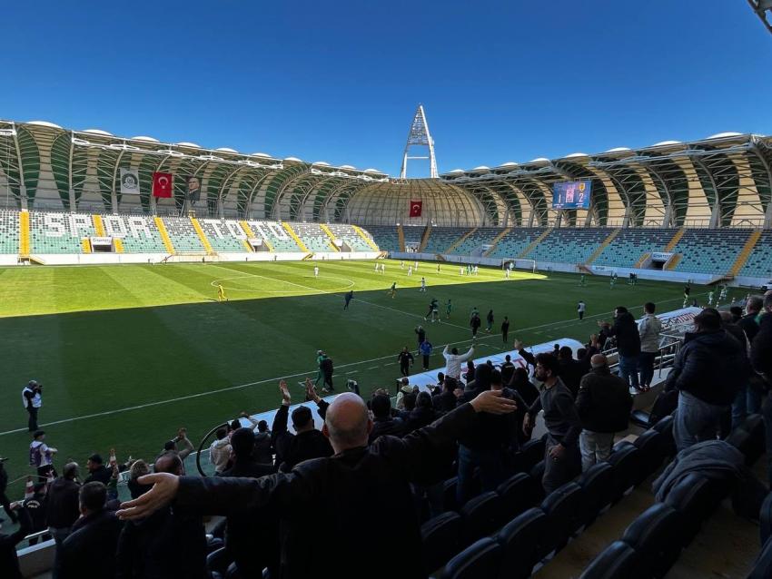 1966 EDREMİTSPOR ŞAMPİYONLUK YOLUNDA ENGEL TANIMIYOR