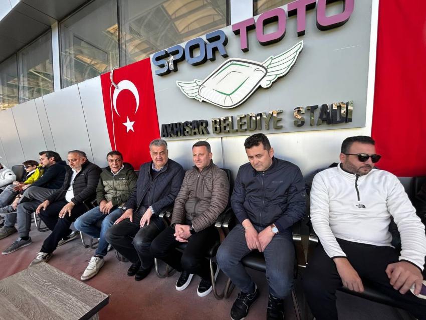 1966 EDREMİTSPOR ŞAMPİYONLUK YOLUNDA ENGEL TANIMIYOR