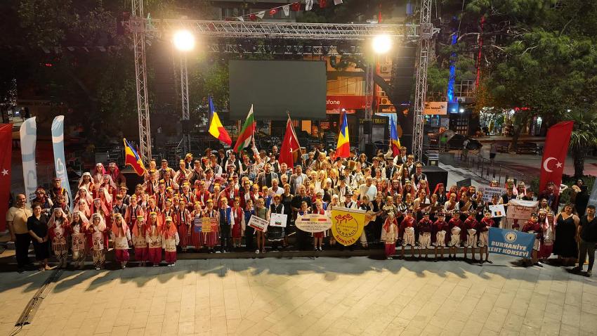 BURHANİYE'DE KURTULUŞ COŞKUSU