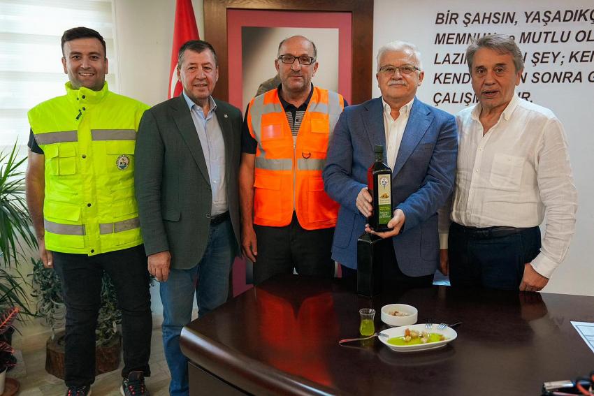 BURHANİYE’DE ZEYTİN HASADI BAŞLADI