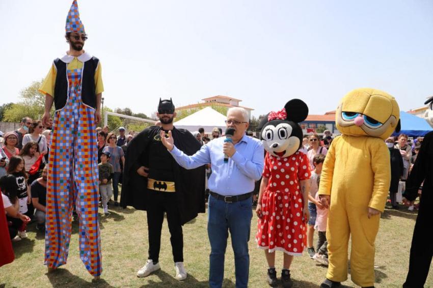 ''ÇOCUKLAR SEVINDI, BÜYÜKLER ÖVÜNDÜ''