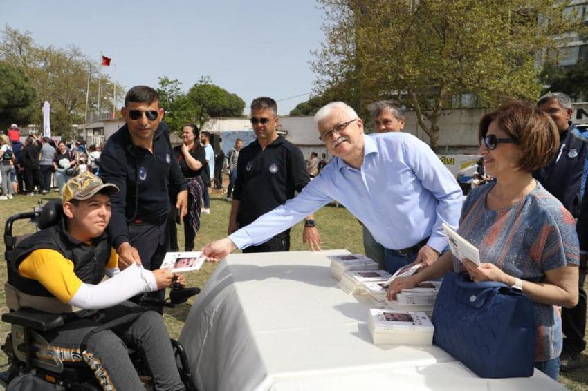 ''ÇOCUKLAR SEVINDI, BÜYÜKLER ÖVÜNDÜ''