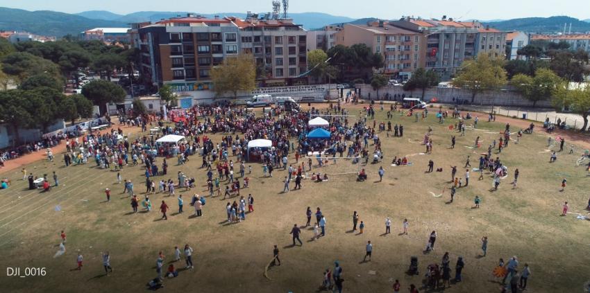 ''ÇOCUKLAR SEVINDI, BÜYÜKLER ÖVÜNDÜ''