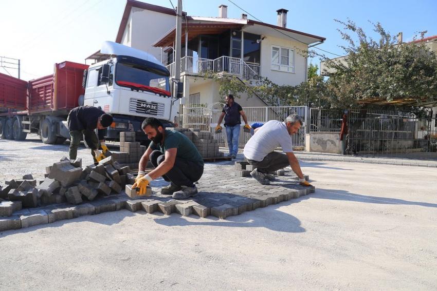 YOL YAPIM ÇALIŞMALARI DEVAM EDİYOR