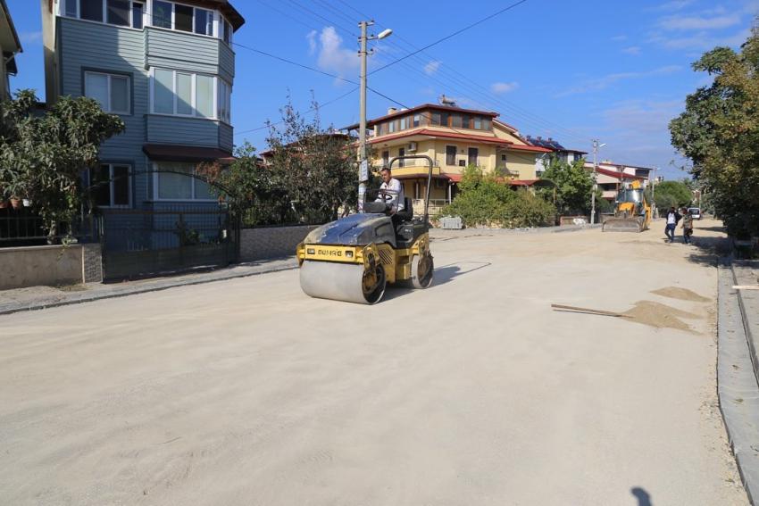 YOL YAPIM ÇALIŞMALARI DEVAM EDİYOR