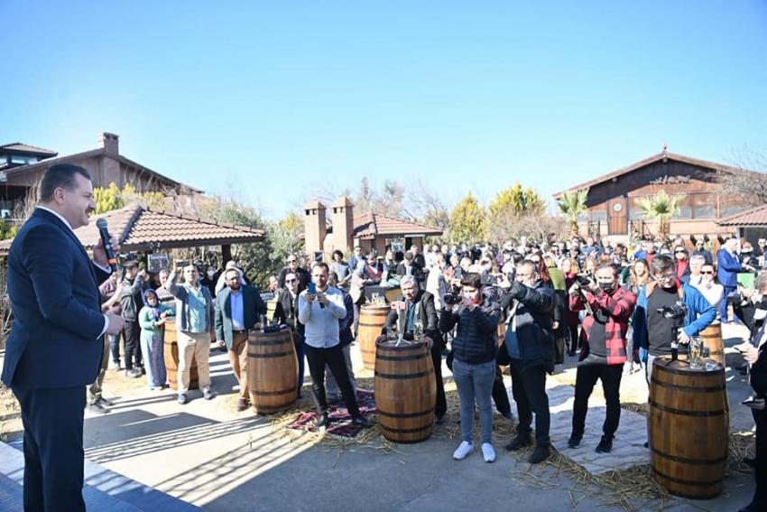 BÜYÜKŞEHIR, ZEYTIN ŞEHRINDE; ZEYTIN KITABINI TANITTI