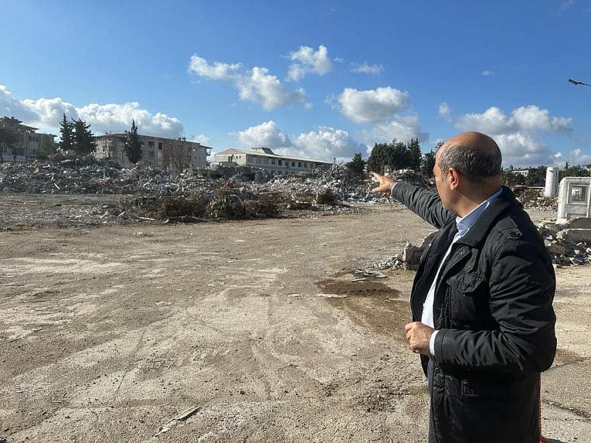 CHP’LI ŞAHIN; “ DEPREM BÖLGELERINDE KULLANILMAZ HALE GELEN HASTANELER ARAŞTIRILSIN!”