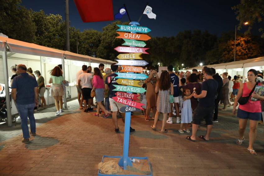 BURHANIYE KITAP FUARI 3. KEZ KAPILARINI SANATSEVERLERE AÇTI