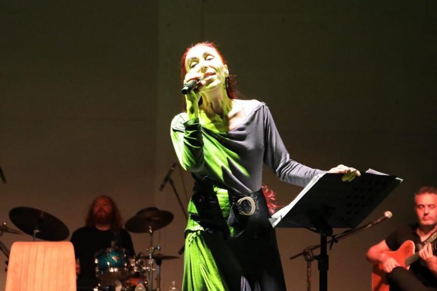 BURHANIYE'DE YAZ KONSERLERI DEVAM EDIYOR