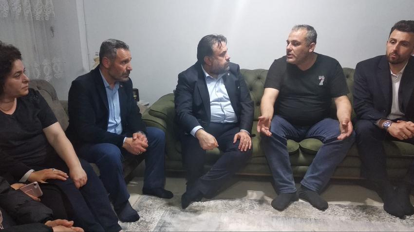 ERDEK’TE AK PARTI SEÇIM ARACINA PROVOKATIF SALDIRI