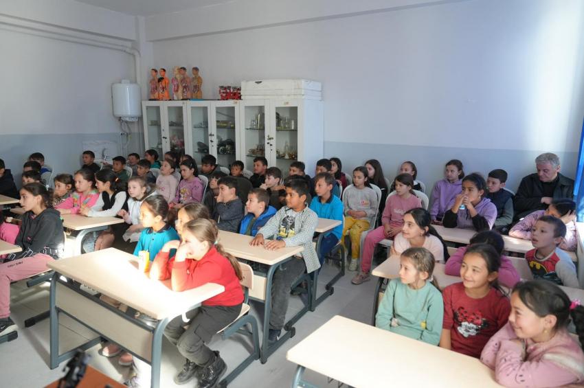 BURHANİYE BELEDİYESİ’NDEN  ÖĞRENCİLERE ÇEVRE EĞİTİMLERİ SÜRÜYOR