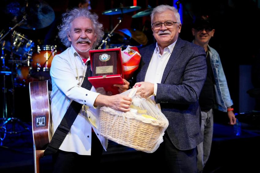 BURHANİYE’DE 101. YILA YAKIŞIR KUTLAMA