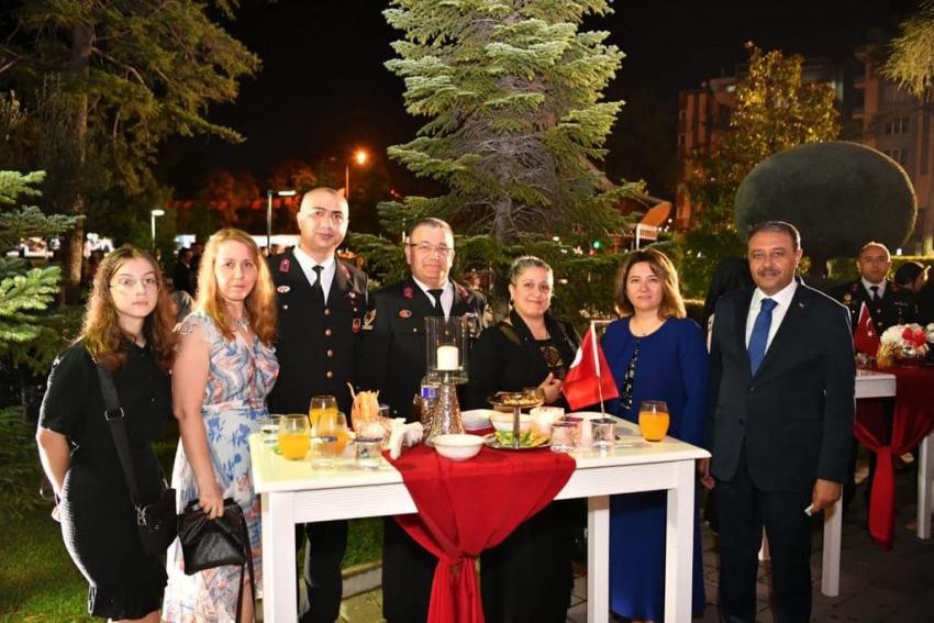 30 AĞUSTOS ZAFER BAYRAMI RESEPSIYONU DÜZENLENDI