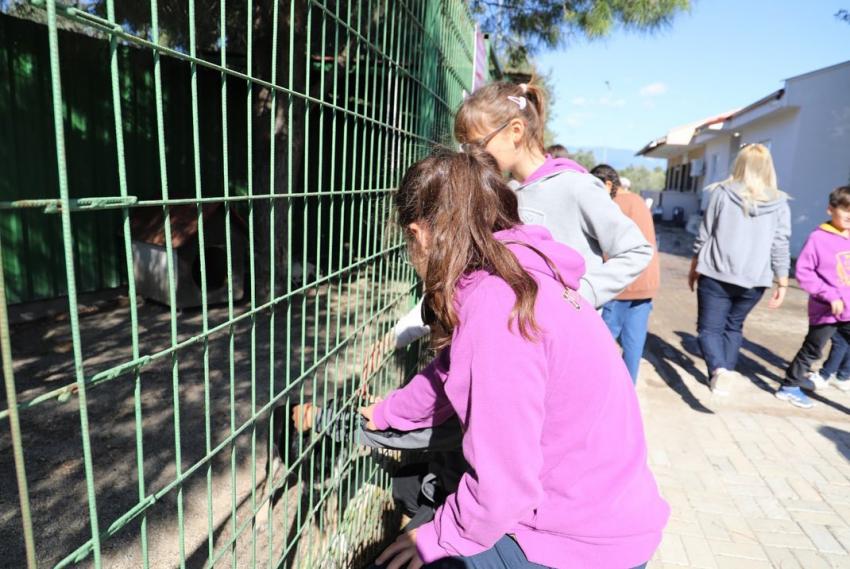 4 EKIM HAYVANLARI KORUMA GÜNÜ’NDE MINIKLERDEN ANLAMLI ZIYARET