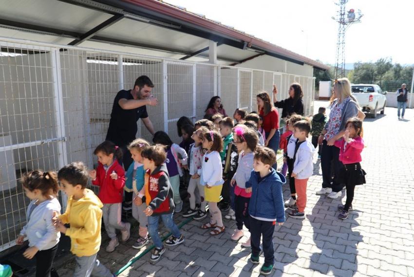 4 EKIM HAYVANLARI KORUMA GÜNÜ’NDE MINIKLERDEN ANLAMLI ZIYARET