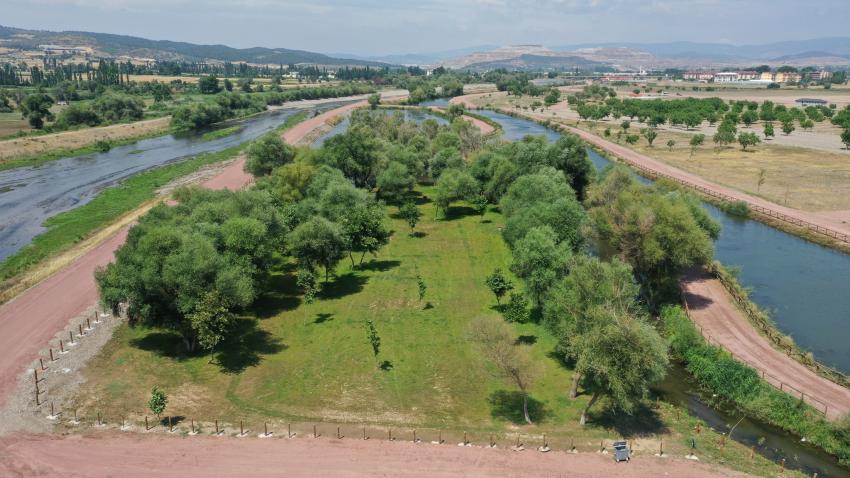 TÜRKİYE’NİN EN BÜYÜK 3. MİLLET BAHÇESİ BİGADİÇ’TE