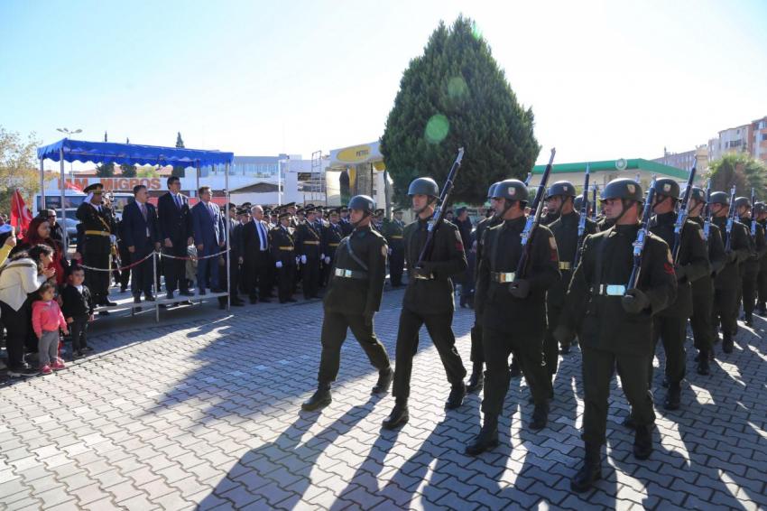 EDREMIT’TE CUMHURIYET COŞKUSU