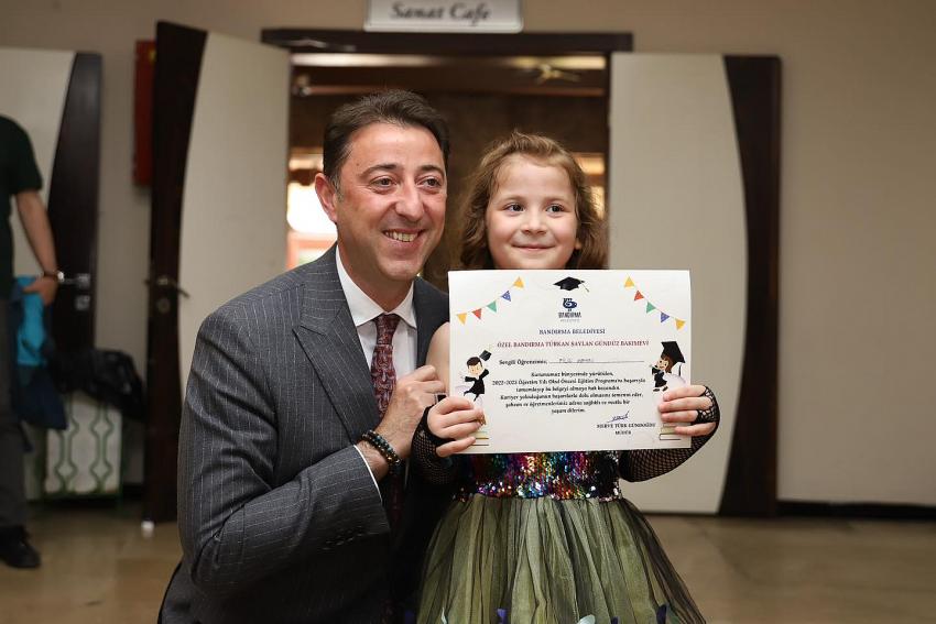 BANDIRMA BELEDİYESİ’NİN GÜNDÜZ BAKIMEVLERİ İLK MEZUNLARINI VERDİ