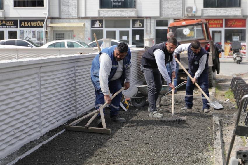BURHANİYE BELEDİYESİ FEN İŞLERİ EKİPLERİ ÇALIŞMALARINI SÜRDÜRÜYOR
