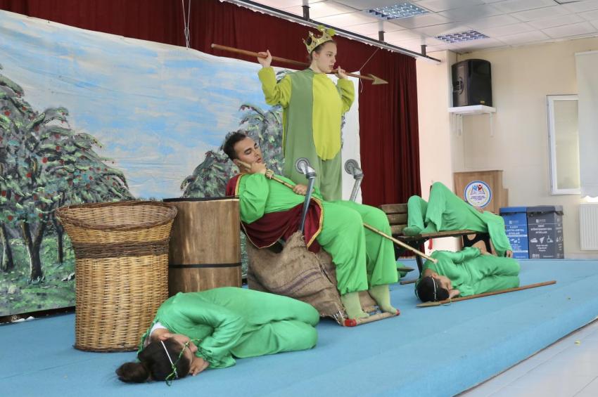 BBKT, BTO ÖZEL EĞİTİM UYGULAMA OKULU'NDA TİYATRO SAHNELEDİ