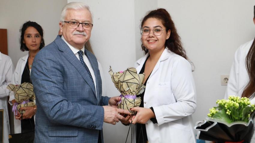 BAŞKAN DEVECİLER ÖĞRETMENLERİ ZİYARET ETTİ