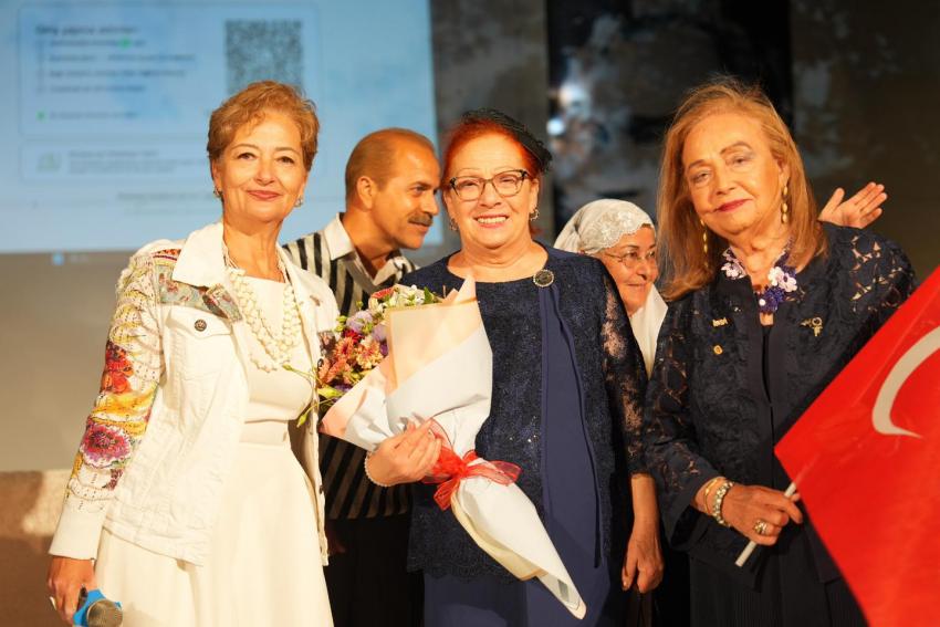 “DÜŞTEN DÜŞÜNCEYE ZAMANSIZ KADINLAR” GÖSTERİMİ  BURHANİYE’DE GERÇEKLEŞTİRİLDİ