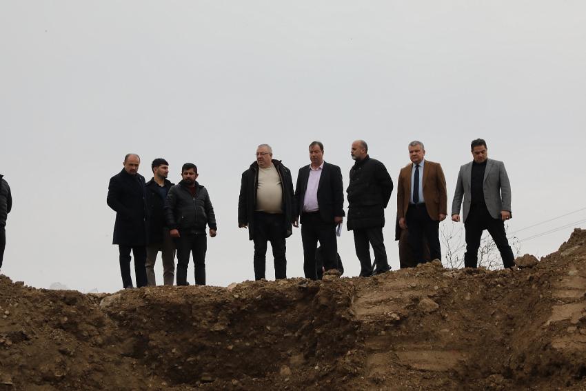 Edremit Çayı üzerine yeni köprü hızla ilerliyor