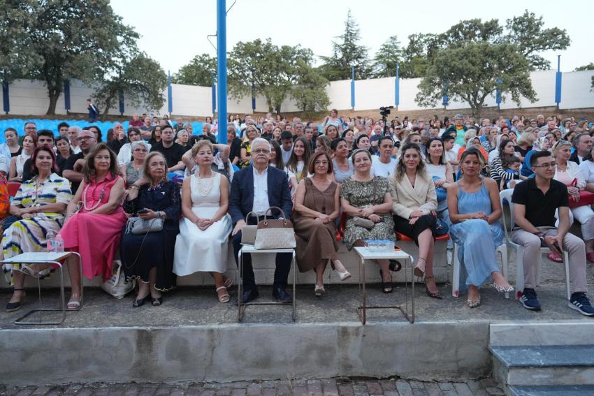 “DÜŞTEN DÜŞÜNCEYE ZAMANSIZ KADINLAR” GÖSTERİMİ  BURHANİYE’DE GERÇEKLEŞTİRİLDİ