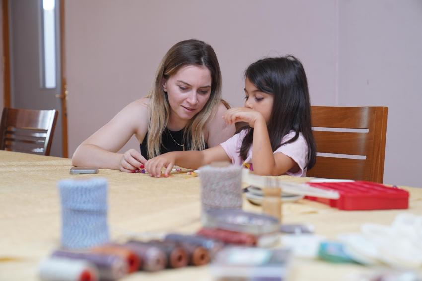 Ayvalık Belediyesi Mahalleevleri’nde “Çocuk Takı Atölyesi” Yoğun İlgi Gördü