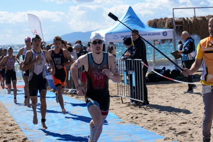 2025 AYVALIK TRİATLONU TÜRKİYE KUPASI FİNALİ SONA ERDİ