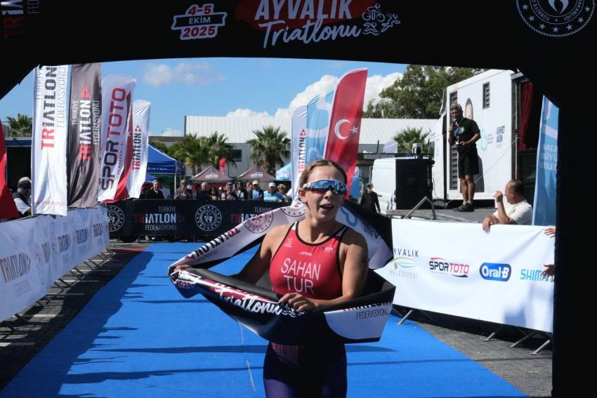 2025 AYVALIK TRİATLONU TÜRKİYE KUPASI FİNALİ SONA ERDİ