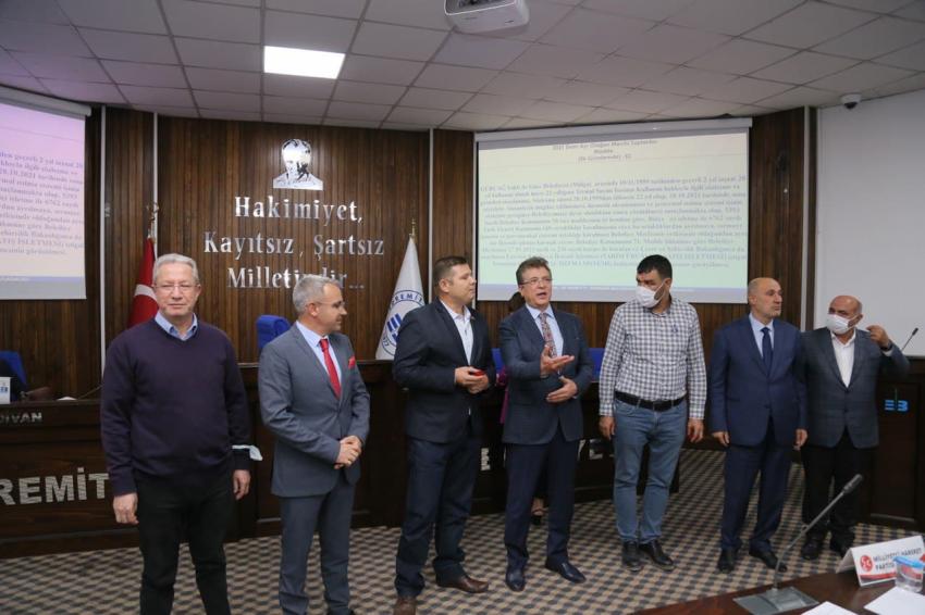 MECLİS ÜYESİ VE BELEDİYE PERSONELİNDEN ÖRNEK DAVRANIŞ