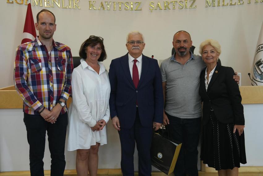 BURHANİYE'DE KARDEŞ ŞEHİR ZİYARETİ