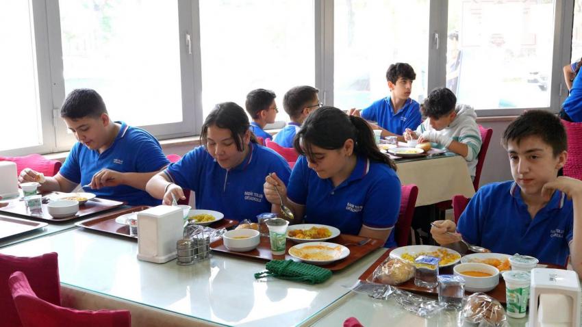 BURHANİYE BELEDİYESİ’NDEN DAYANIŞMA ÖRNEĞİ