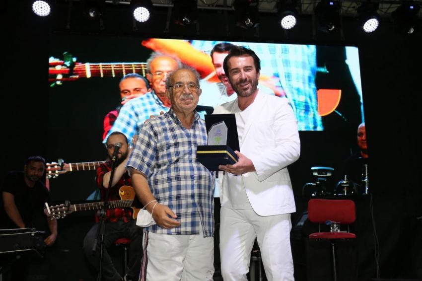 5. EDREMIT KITAP FUARI’NDA İKI GÜN GERIDE KALDI