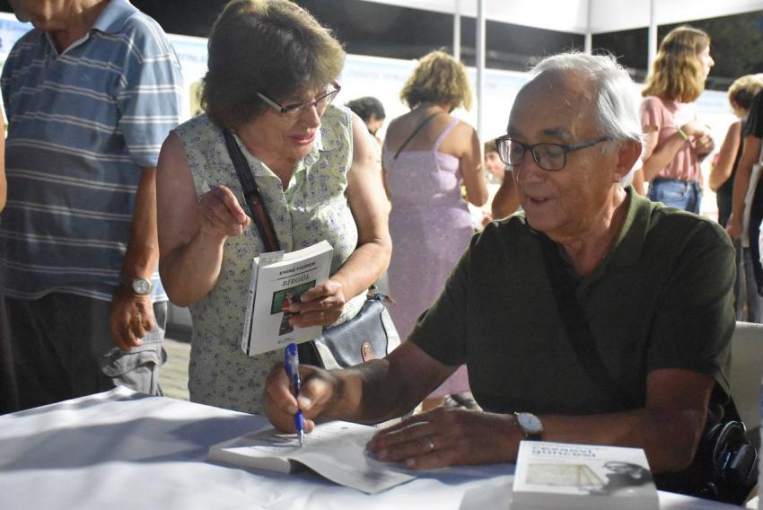 5. EDREMIT KITAP FUARI’NDA İKI GÜN GERIDE KALDI