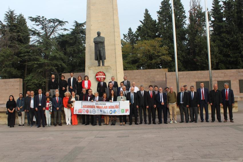 İSTİKLÂLDEN İSTİKBÂLE