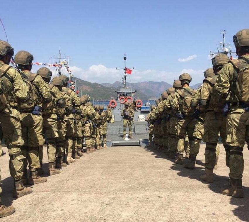 ABD'DEN SINIRA KORKUNÇ YIĞINAK! ATINA BÜYÜKELÇISI 'BÖYLESI ILK' DEDI